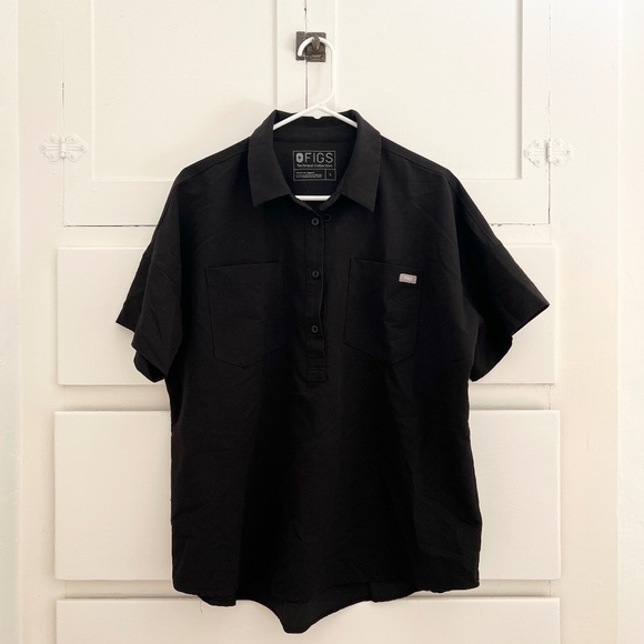 FIGS Hanoi Popover Scrub Top in Black Size Large - Picture 2 of 5